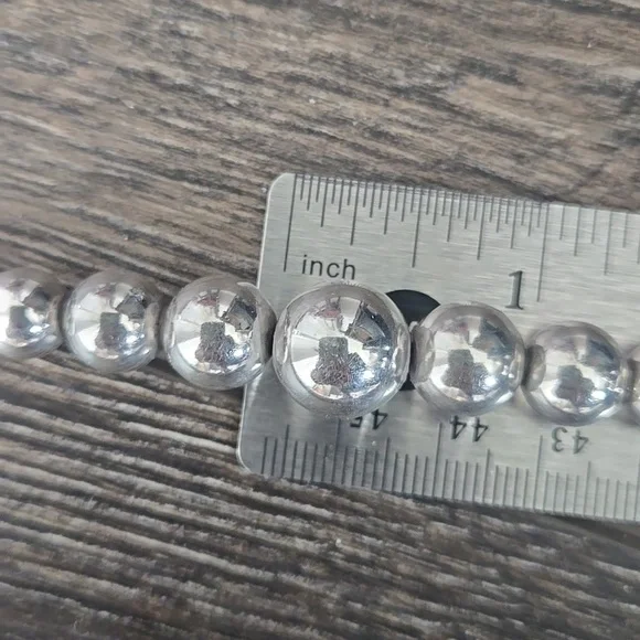 Vintage Sterling Silver Graduated Bead Necklace - Picture 5 of 8